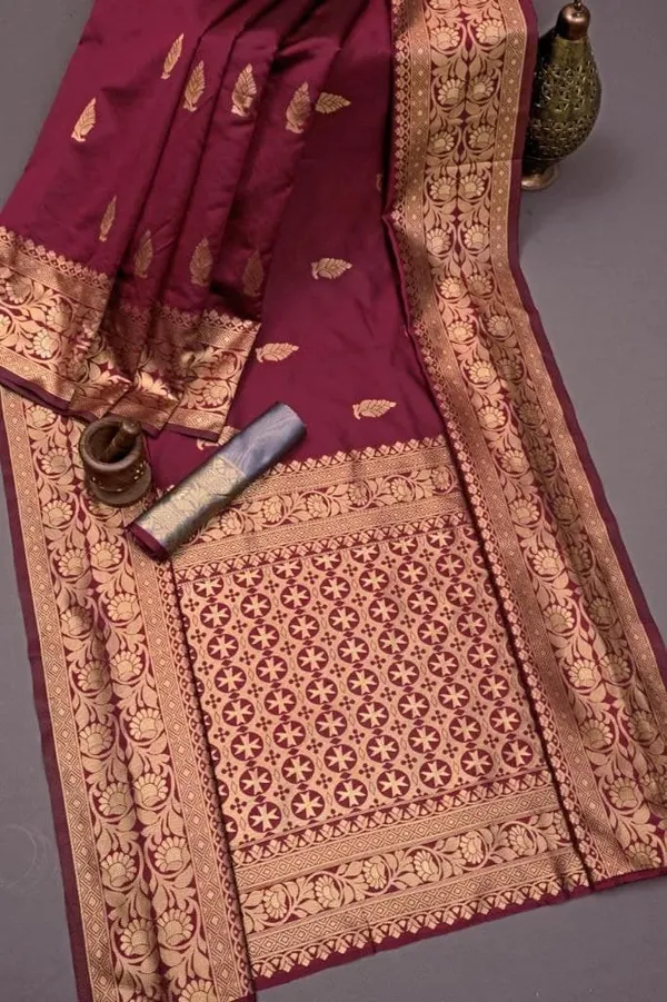 Maroon_Embellished_Banarasi_Jacquard_Saree_(Maroon)